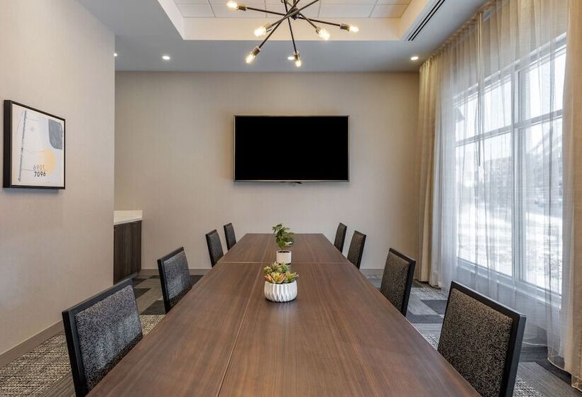 Cambria Hotel Minneapolis Downtown