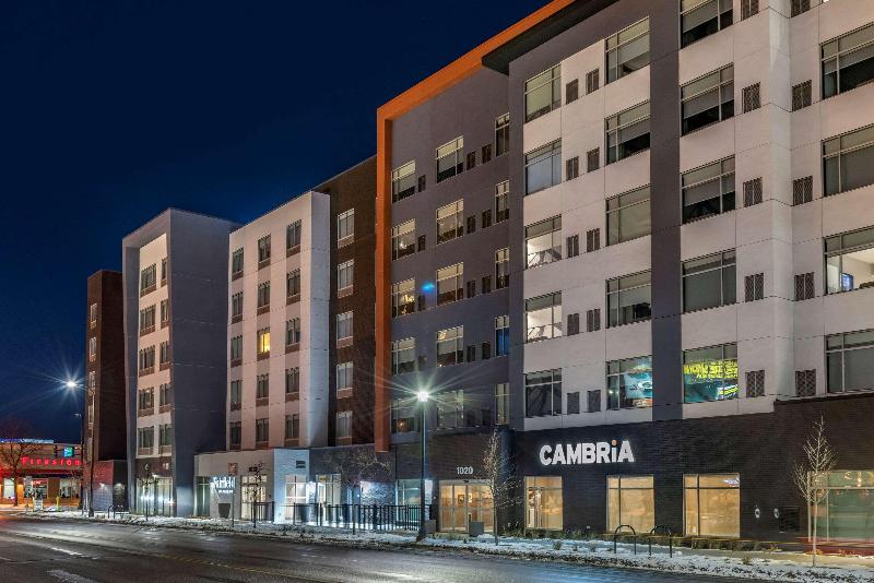 Cambria Hotel Minneapolis Downtown