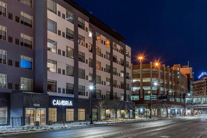 Cambria Hotel Minneapolis Downtown