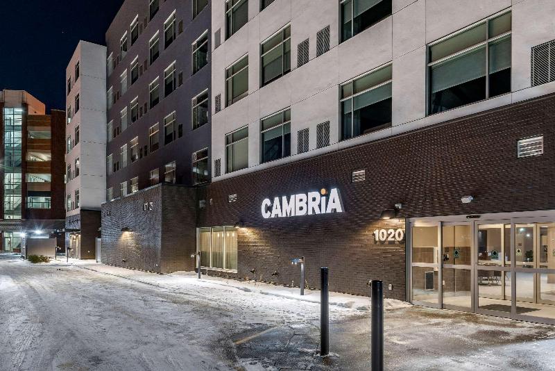 Cambria Hotel Minneapolis Downtown