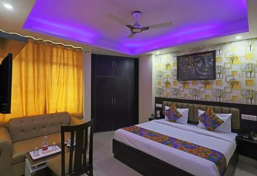 هتل Global Stay Near Delhi Airport