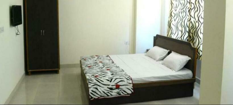 هتل Jk Breeze By Wb Inn