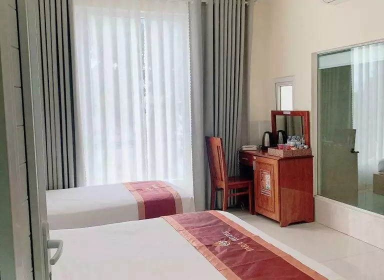 هتل Khách Sạn Fara