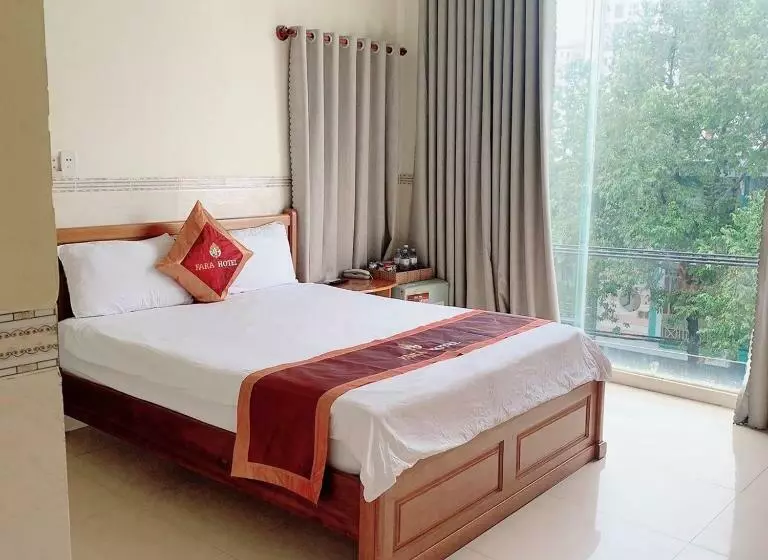 هتل Khách Sạn Fara