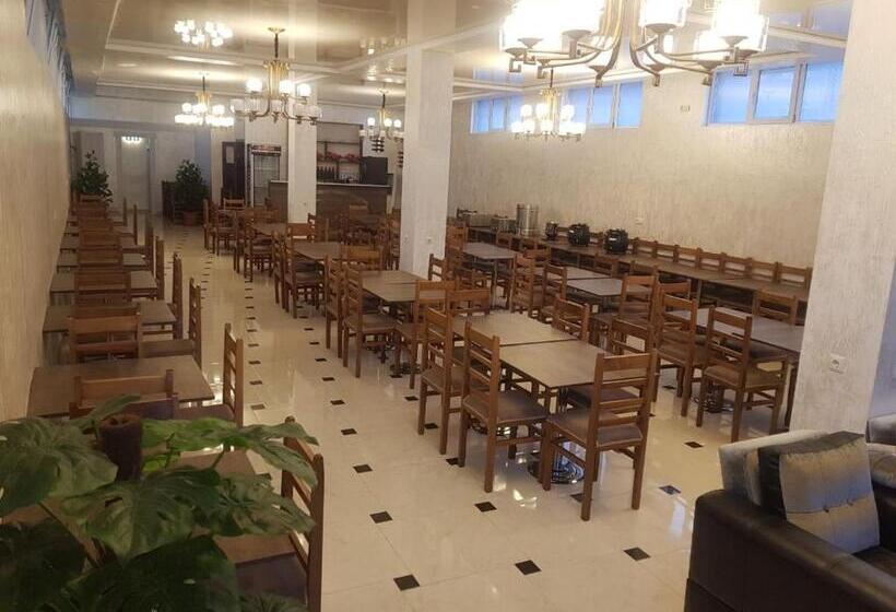 هتل Villa Golden Fleece