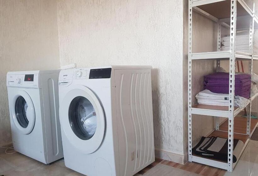 هتل Villa Golden Fleece