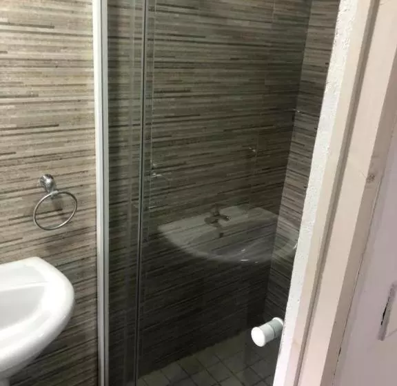 Majatalo Ericgret Guesthouse