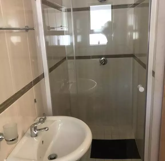 Majatalo Ericgret Guesthouse