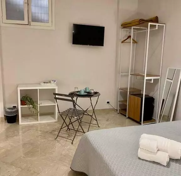 پانسیون Ginevra Rooms