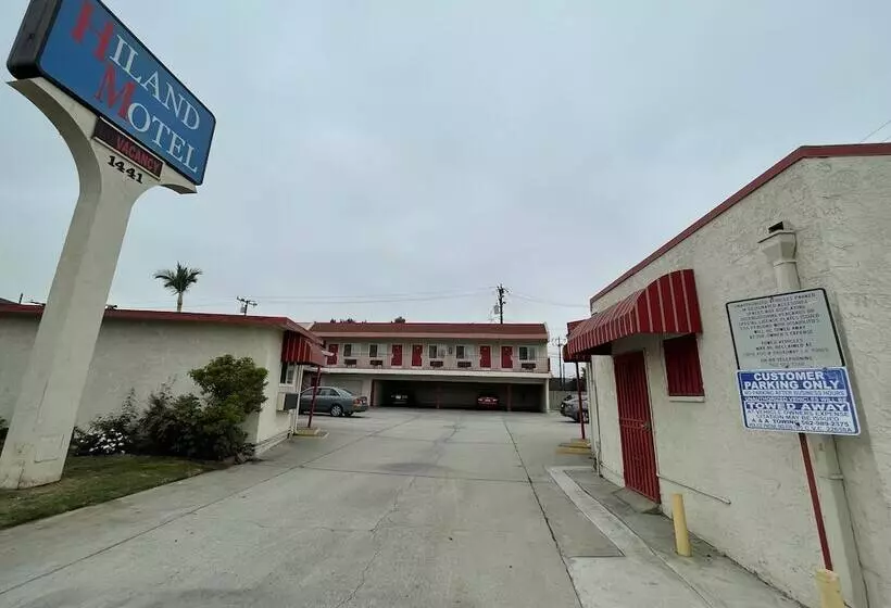 Hiland Motel