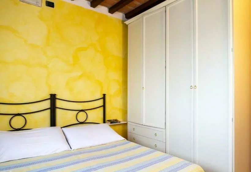 Hotelli Appartamento Girasole