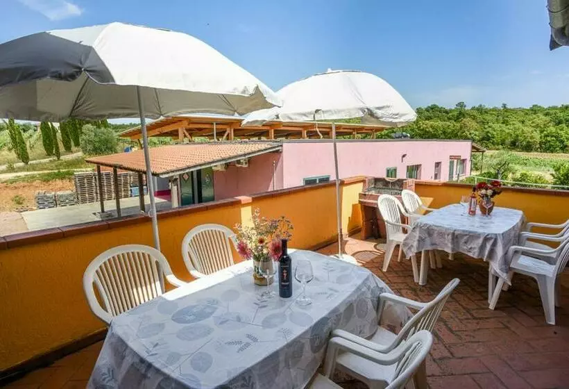 Hotelli Appartamento Girasole
