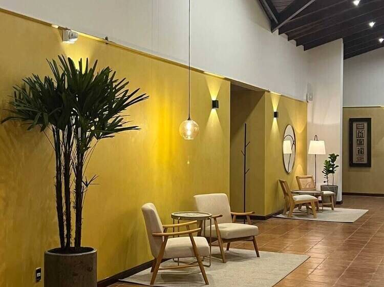 فندق Bemar Carmelo