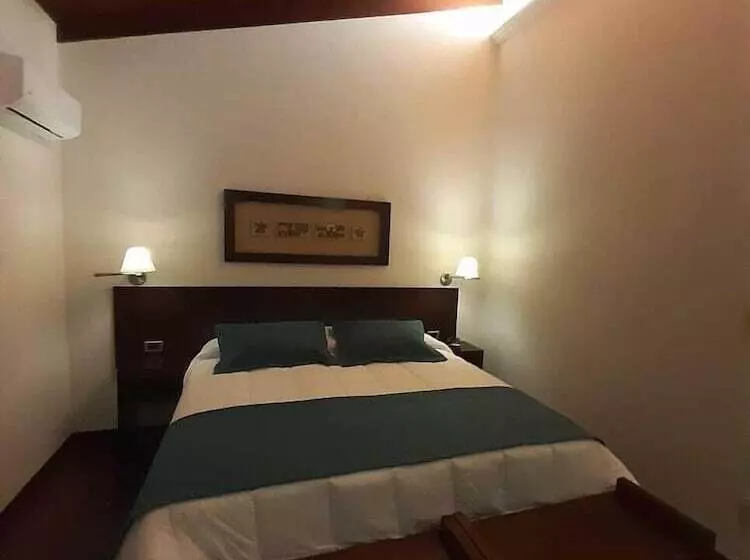 Hotelli Bemar Carmelo