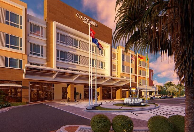 هتل Courtyard By Marriott Curacao