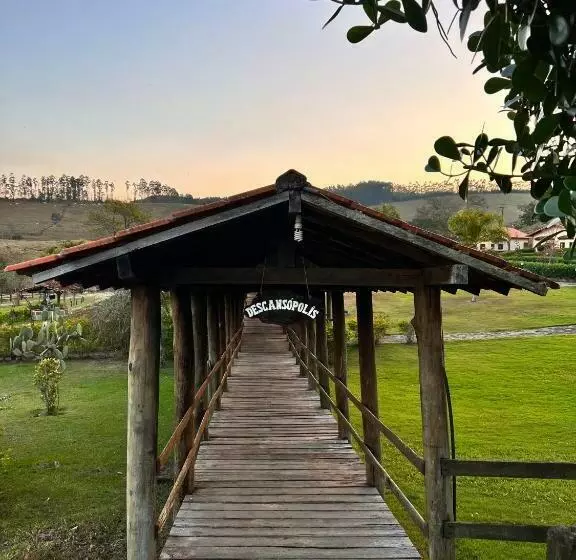 Hotelli Estação Engenheiro Passos