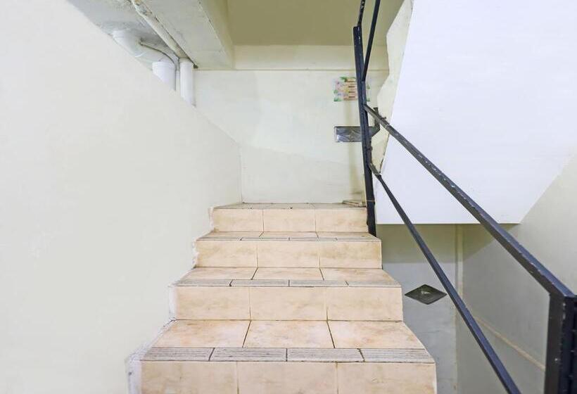 Hotell Oyo 91782 Satria Homestay Syariah