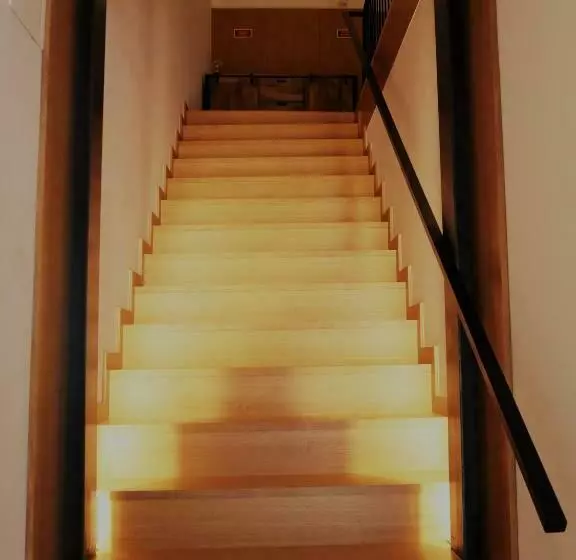 Pate O Hostel & Suites