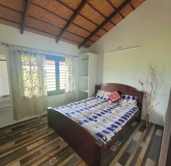 ペンション Aashirvada