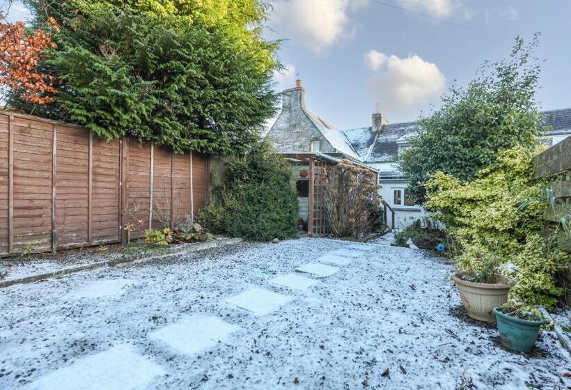 펜션 Mystayinn Tomnahurich Guest House