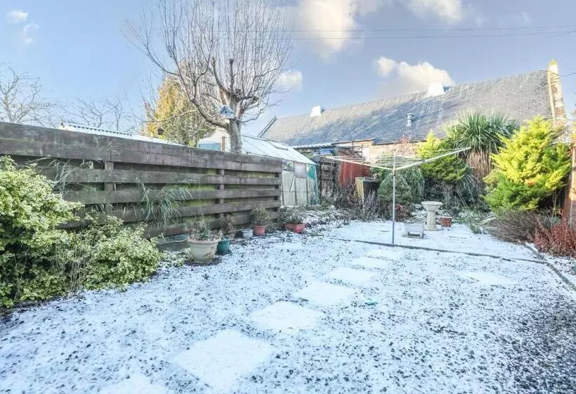 ペンション Mystayinn Tomnahurich Guest House