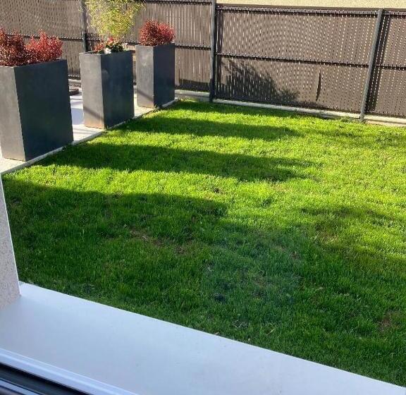 Bed and Breakfast Chambre, Salle De Bain, Toilette, Salon Privatif