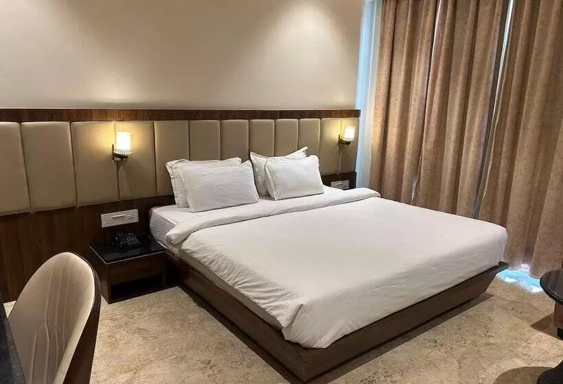 ホテル The Imperial Prime Clarks Inn Suites