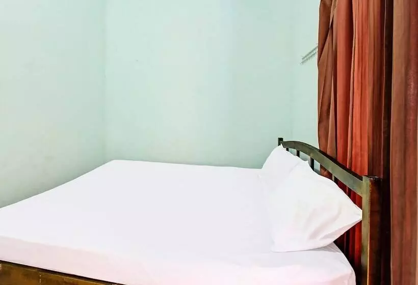 هتل Spot On 91771 Homestay Bang Haji