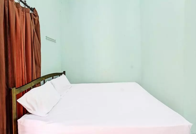 هتل Spot On 91771 Homestay Bang Haji