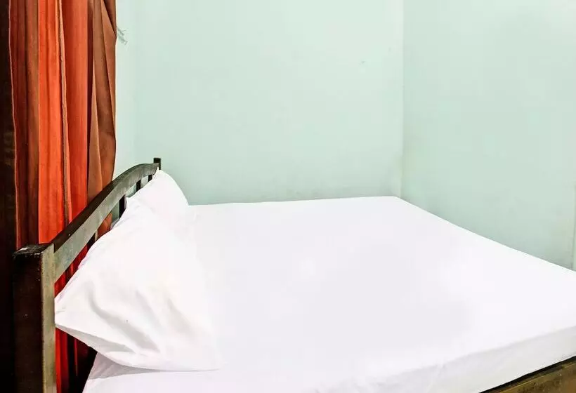 هتل Spot On 91771 Homestay Bang Haji