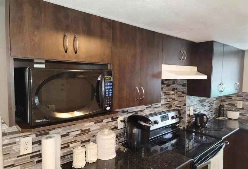 Majatalo Oscar Inn & 2bd Family Suite Or Private Room