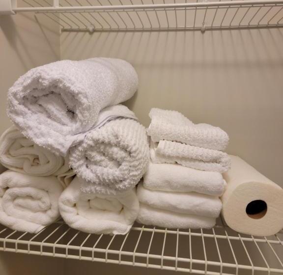 پانسیون Oscar Inn & 2bd Family Suite Or Private Room