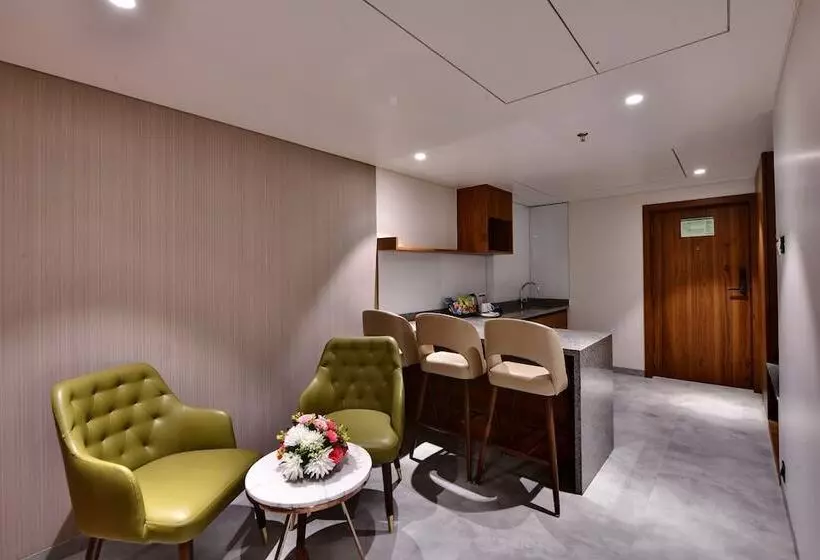 ホテル Regenta Fairlark Vadodara