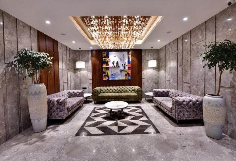 هتل Regenta Fairlark Vadodara