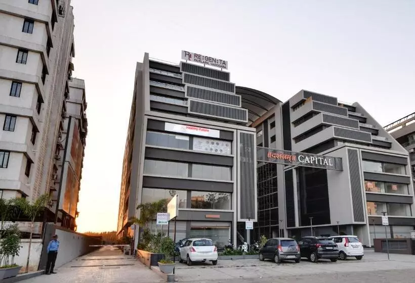 ホテル Regenta Fairlark Vadodara