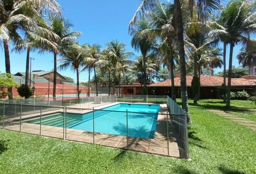 پانسیون Bauhouse Comfort Suites Asuncion
