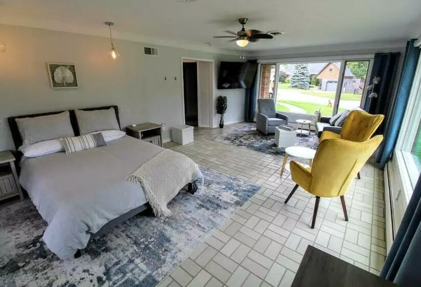 Majatalo Coastal Suite #1 Cozy Suite #2   Seacliff Beach Suites