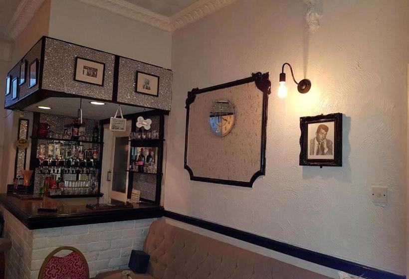 ベッドアンドブレックファースト Mayfair