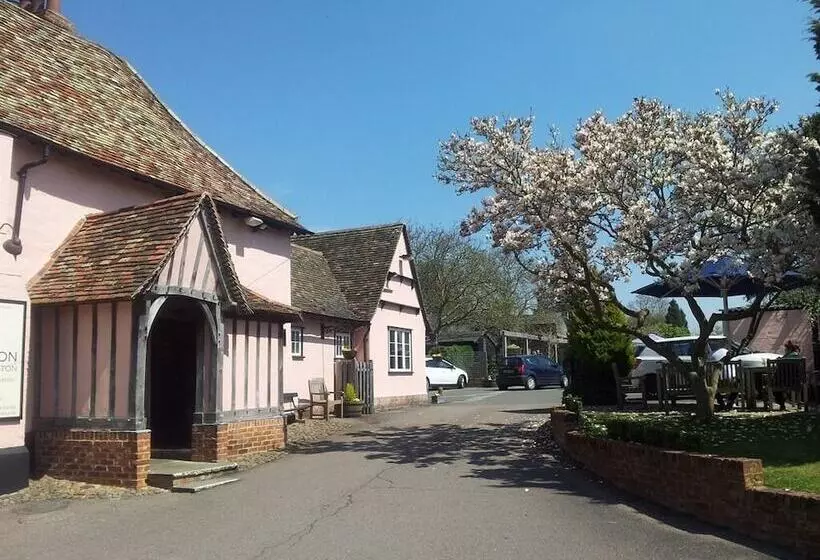 Aamiaismajoitus (B&B) The Red Lion Hinxton