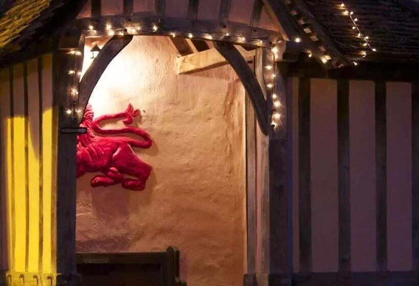 Aamiaismajoitus (B&B) The Red Lion Hinxton