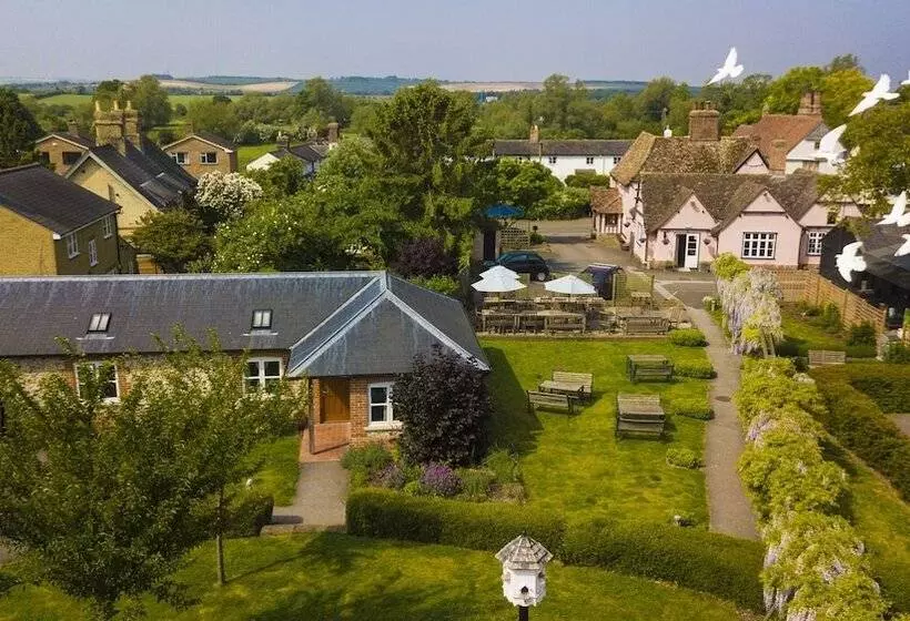 Aamiaismajoitus (B&B) The Red Lion Hinxton