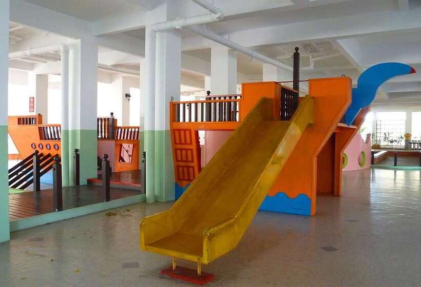 Coastal Park Apartments