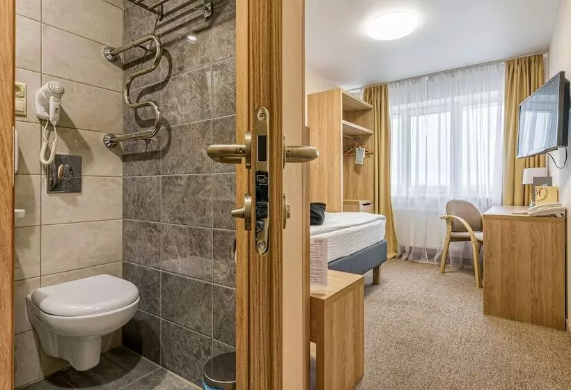 בית מלון כפרי Amaks Omsk