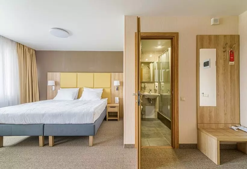 בית מלון כפרי Amaks Omsk