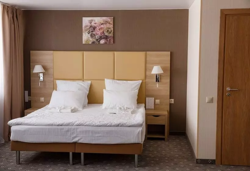 בית מלון כפרי Amaks Omsk