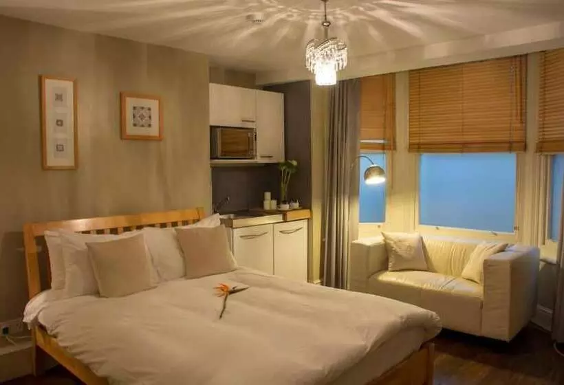 فندق Amherst Brighton