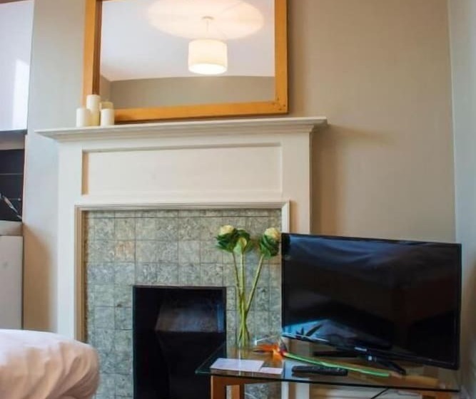 فندق Amherst Brighton