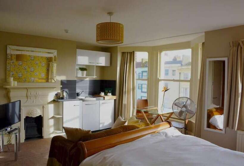 فندق Amherst Brighton