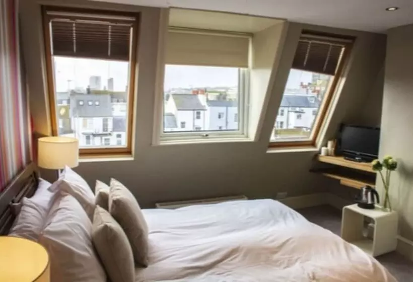 فندق Amherst Brighton