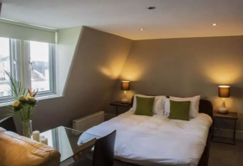 فندق Amherst Brighton